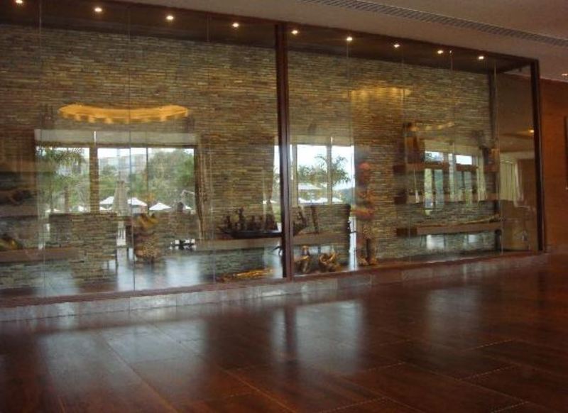 Mövenpick Ambassador Hotel Accra Exteriör bild