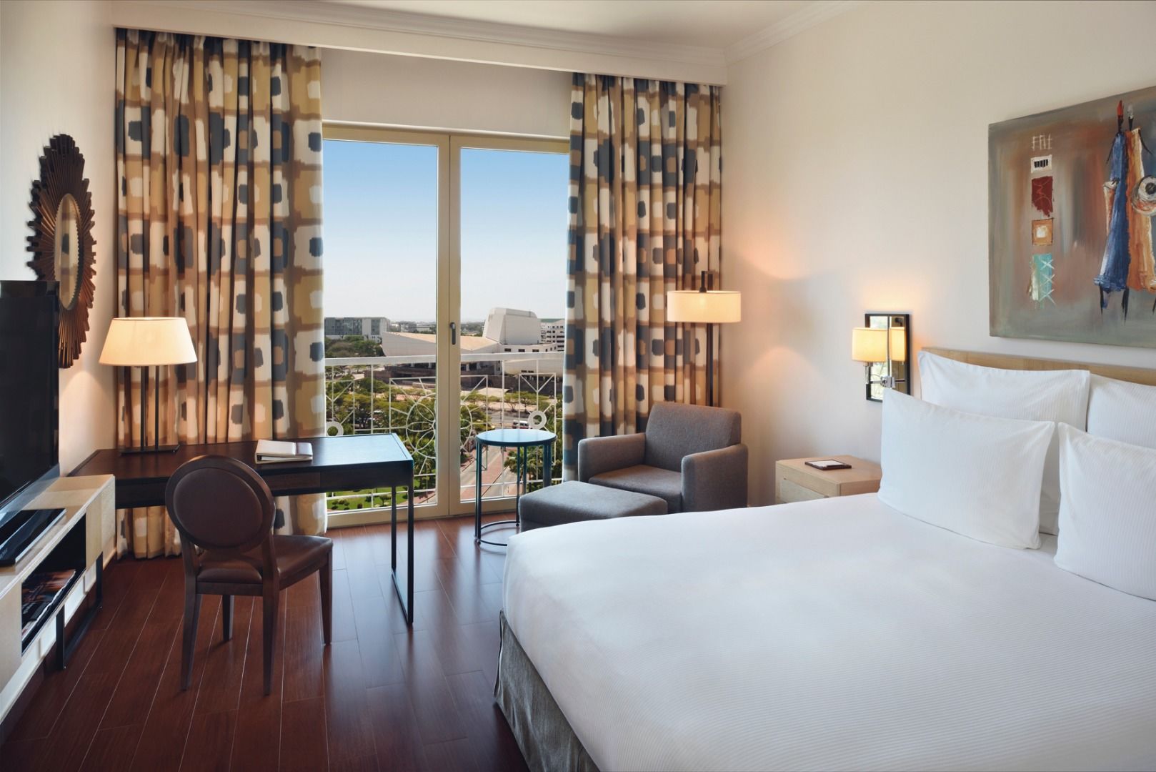 Mövenpick Ambassador Hotel Accra Rum bild